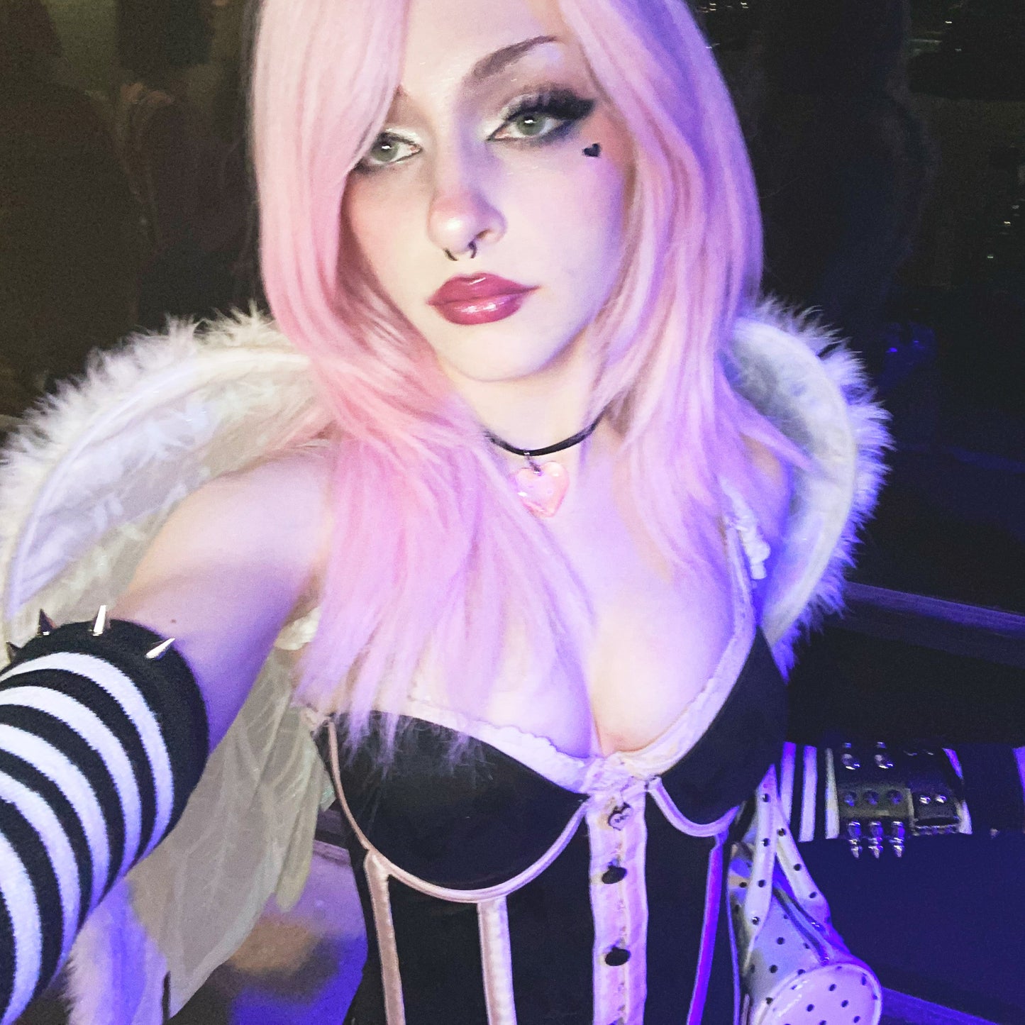 Flirt Choker